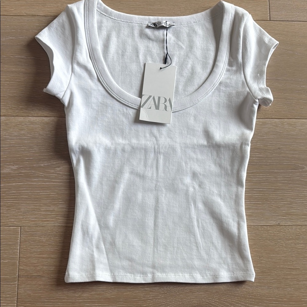 Zara White Fitted Ribbed Cap Sleeve T-Shirt